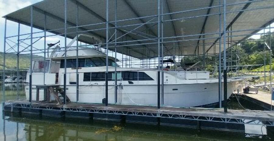 1976 Bertram Flybridge MY