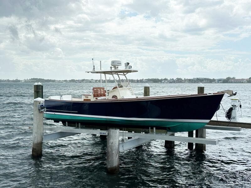 2002 Hinckley Talaria 29 C