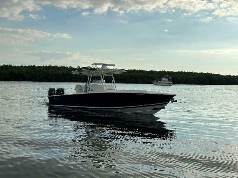 2008 Jupiter 31 Center Console