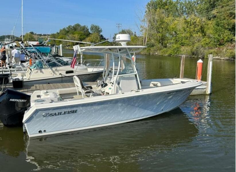 2023 Sailfish 220 CC