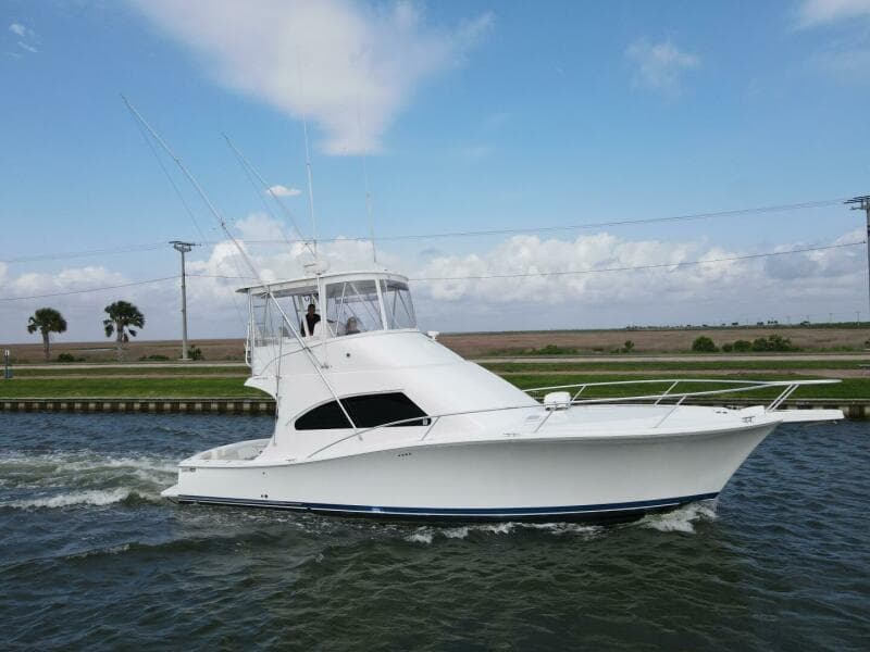 2005 Luhrs 41 Convertible