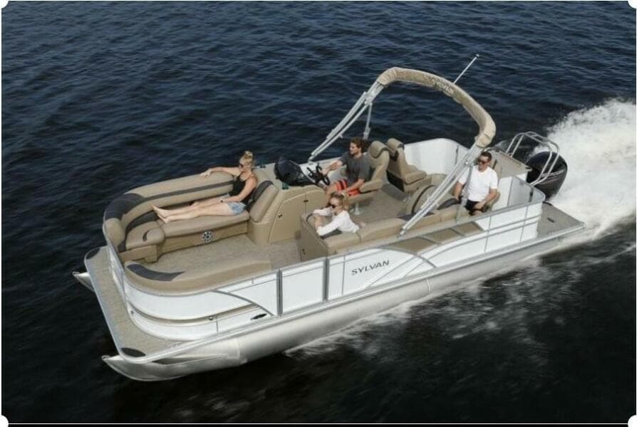 2022 Sylvan L3 Party Fish