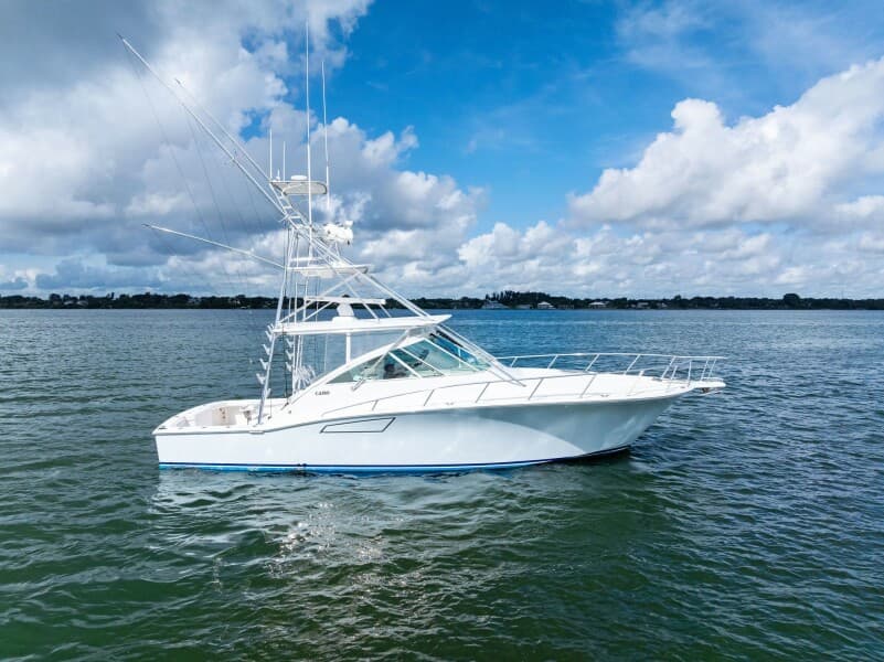 2004 Cabo 40 Hardtop Express