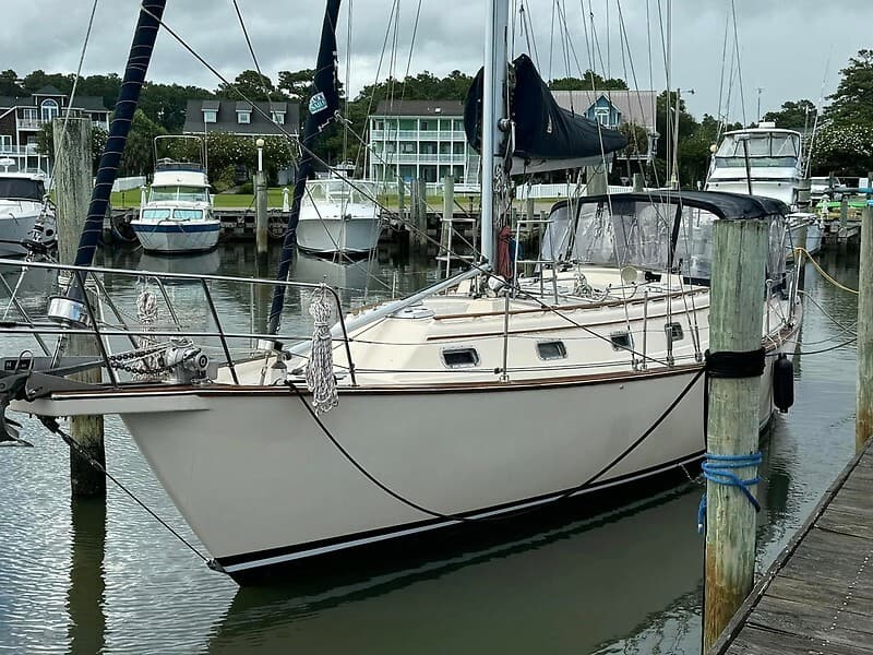 1994 Island Packet 44