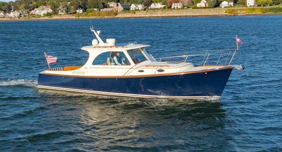 2015 Hinckley Picnic Boat MK III