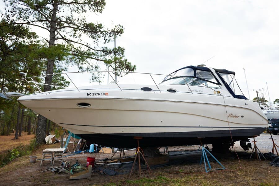2000 Rinker Fiesta Vee 330
