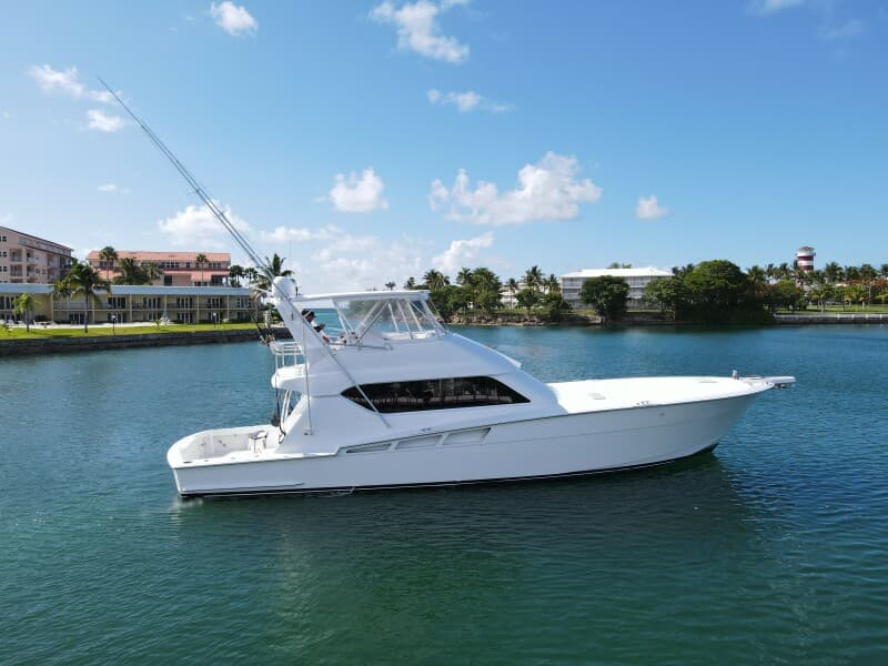 2004 Hatteras 60 Convertible
