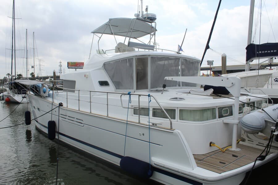 2004 Lagoon 43 Power Cat